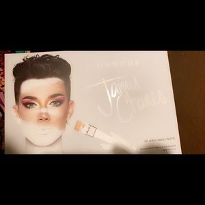 Meet your Posher, Faviola